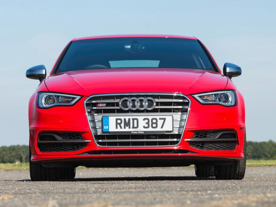  Audi S3 (8V) 2013 года  (UK) (фото 19 из 21)